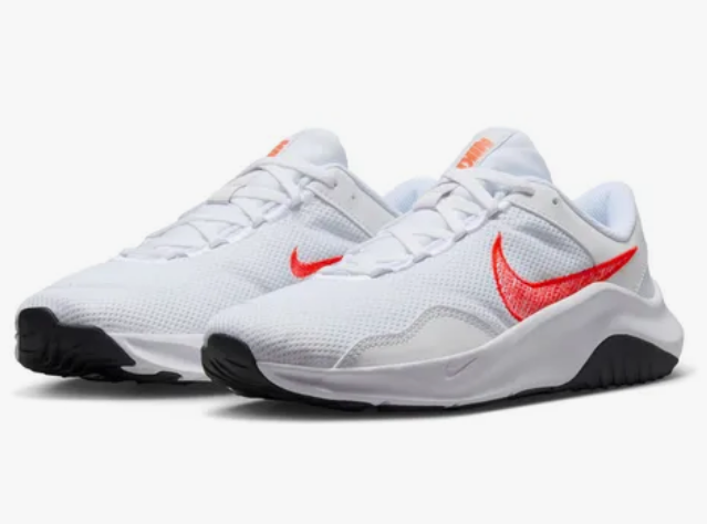 Nike Legend Essential 3